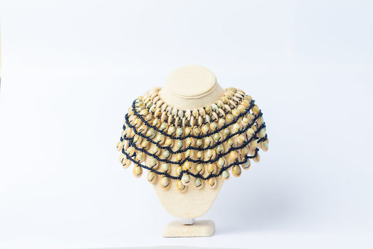 ROUND COWRIE SHELL NECKLACE